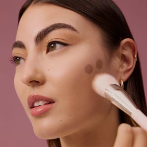 soft pinch liquid contour