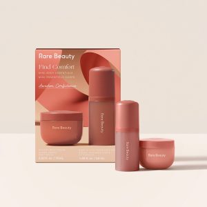 ecomm hol25 fc mini body essentials box product.jpg