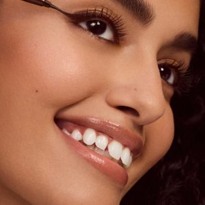 perfect strokes matte liquid liner brown