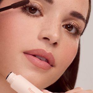 perfect strokes universal volumizing mascara brown