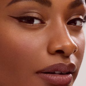 perfect strokes matte liquid liner brown
